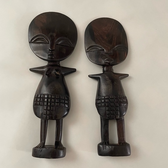 Ebony Carvings. Hand carved man and woman. - Picture 2 of 6
